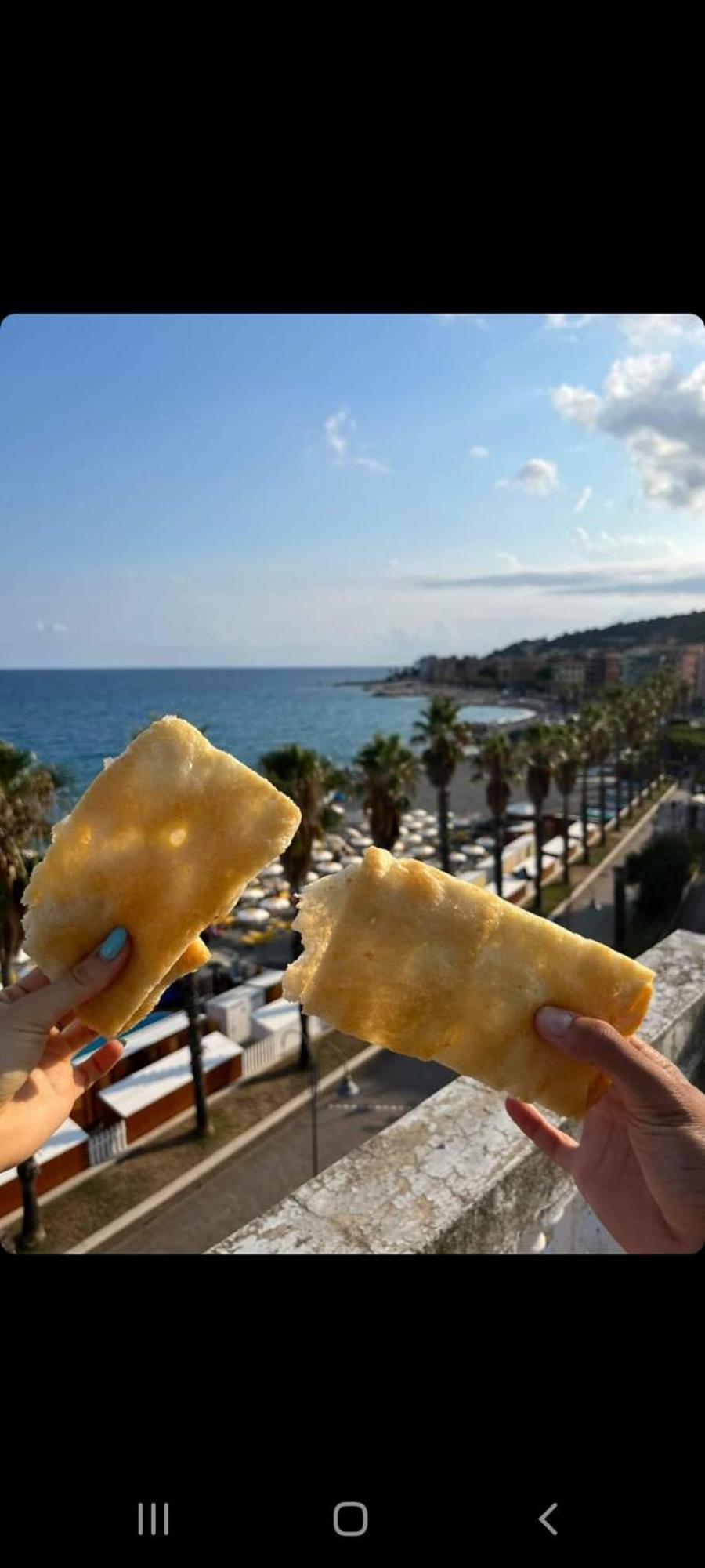 Una Finestra Sul Mare Cogoleto Rum bild